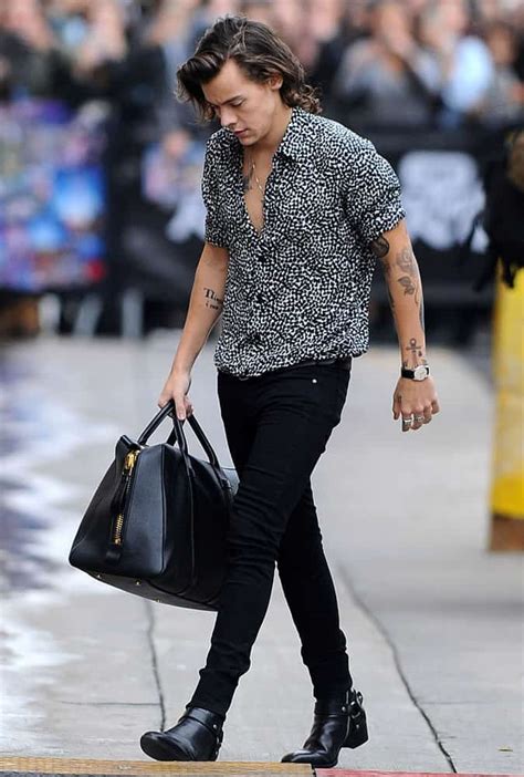 harry styles stivali ysl|harry styles fashion.